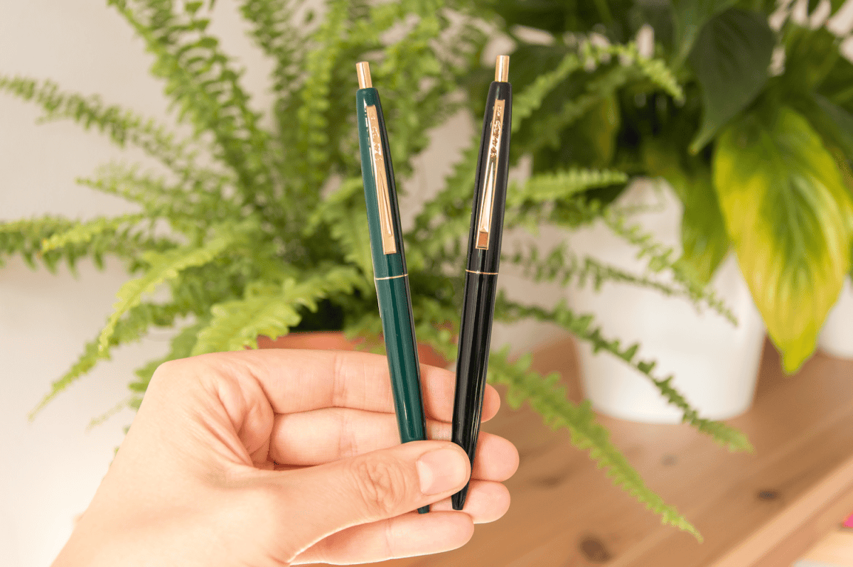 Der kultige Kugelschreiber BIC Clic Gold