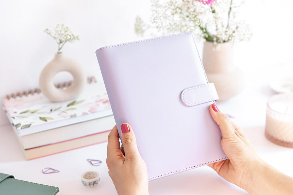 Lila cover furs organizer