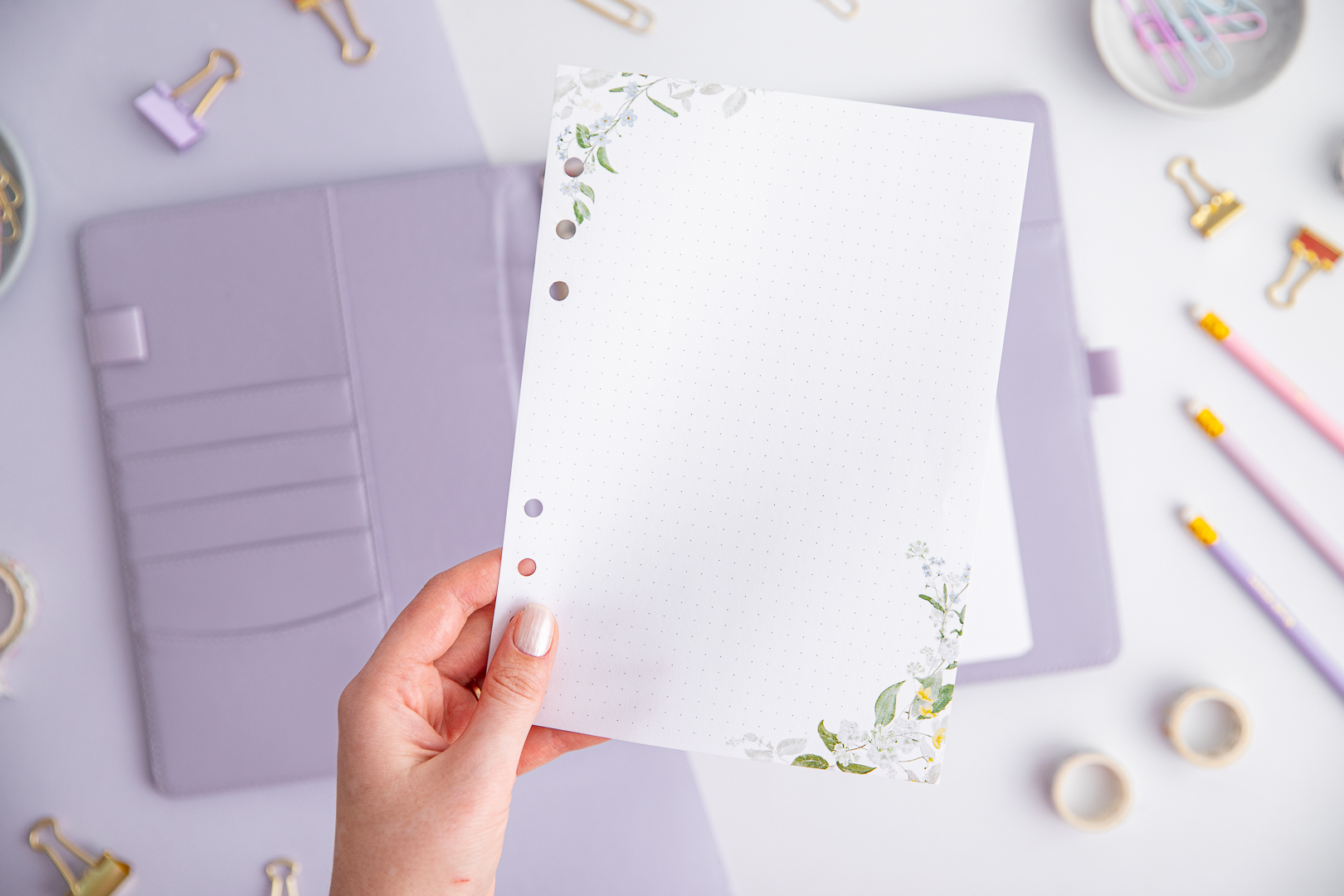 Gepunktete Einlagen A5 für Ringbuch mit Motiv Aquarellwiese