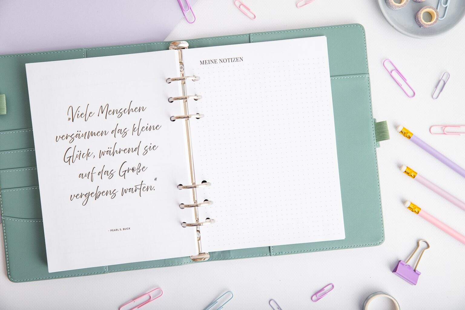 Punktierte Notizseite im Dankbarkeits Journal